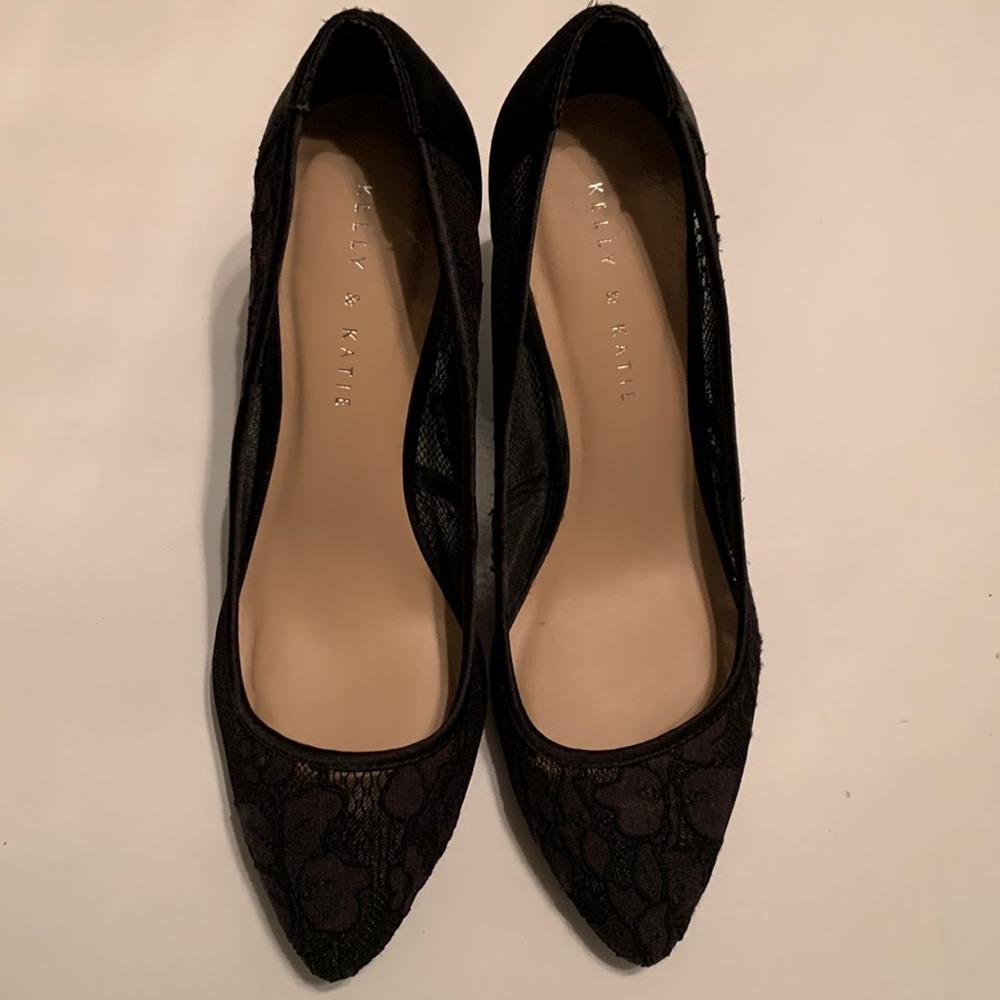 Kelly & Katie 9.5 black floral lace heels